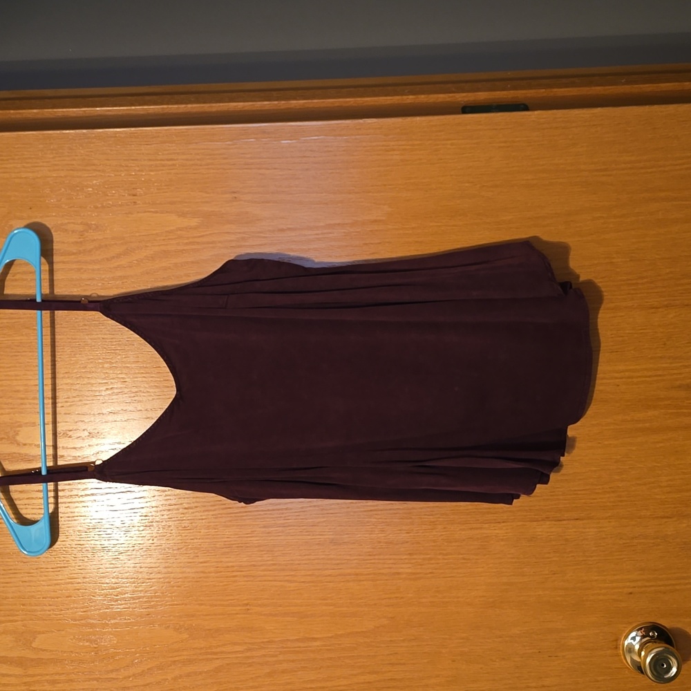 Torrid maroon tank top